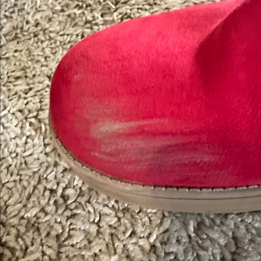 Guess Red Faux Fur Buckle Short Boots Women’s size 10 Scuffed toes - Picture 12 of 12
